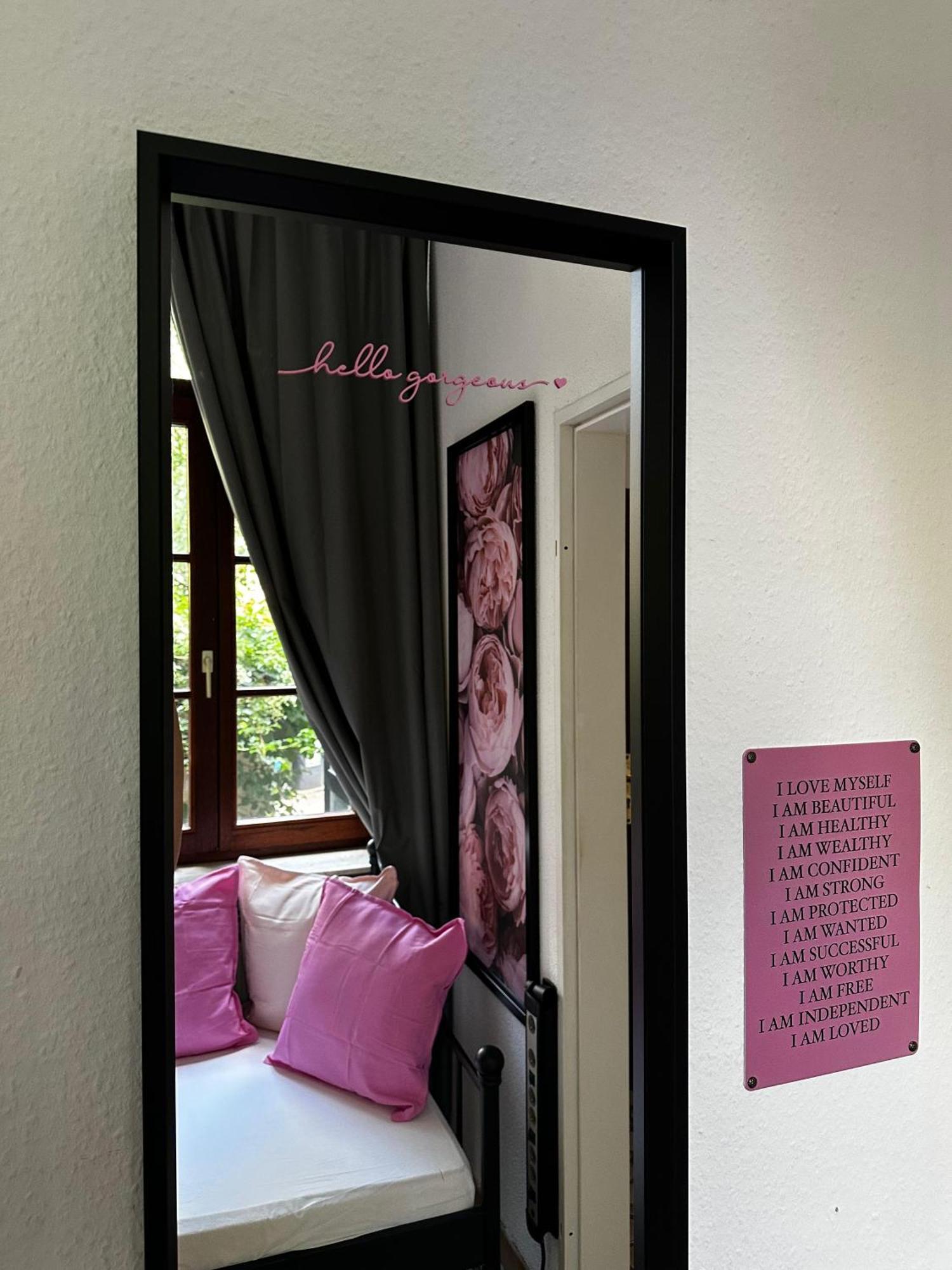 Maisonettewohnung Im Loft Stil Mit Wunderschoener Terrasse Karlsruhe Eksteriør billede